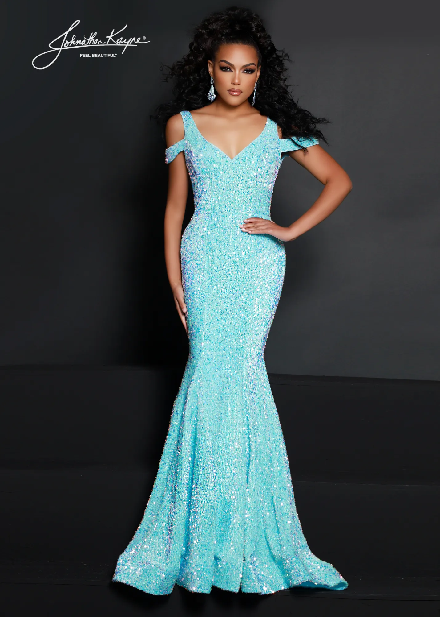 Johnathan Kayne 2678 Size 4 Aqua sequin stretch velvet Pageant gown Formal Dress