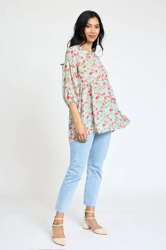 lightweight Button Accent Ditsy Floral Tunic