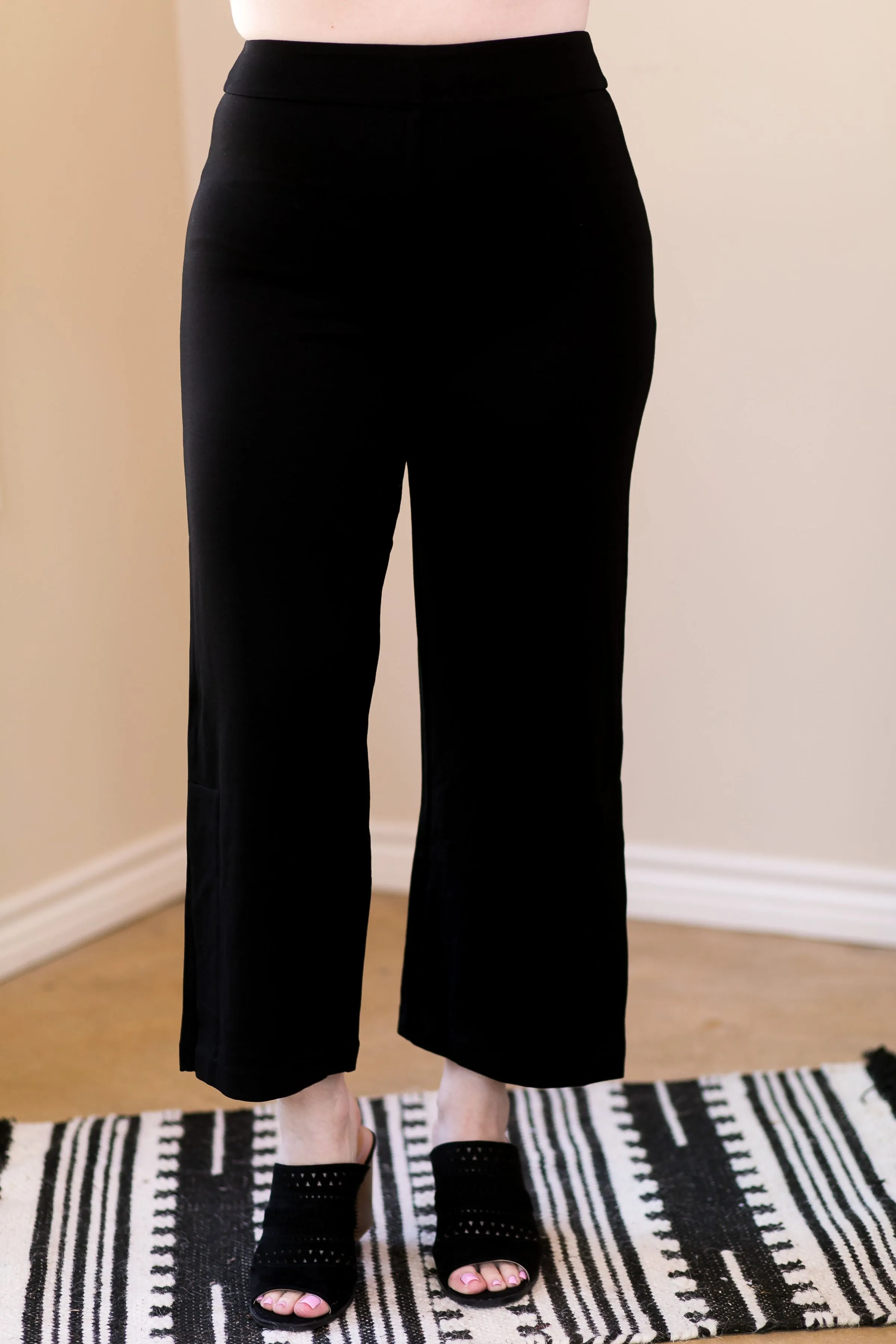 Lysse Flare Crop Leggings in Black Lightweight Ponte